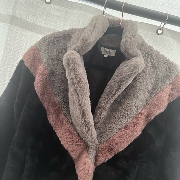 Jacket/ little coat/ faux fur/ - Picture 5 of 10